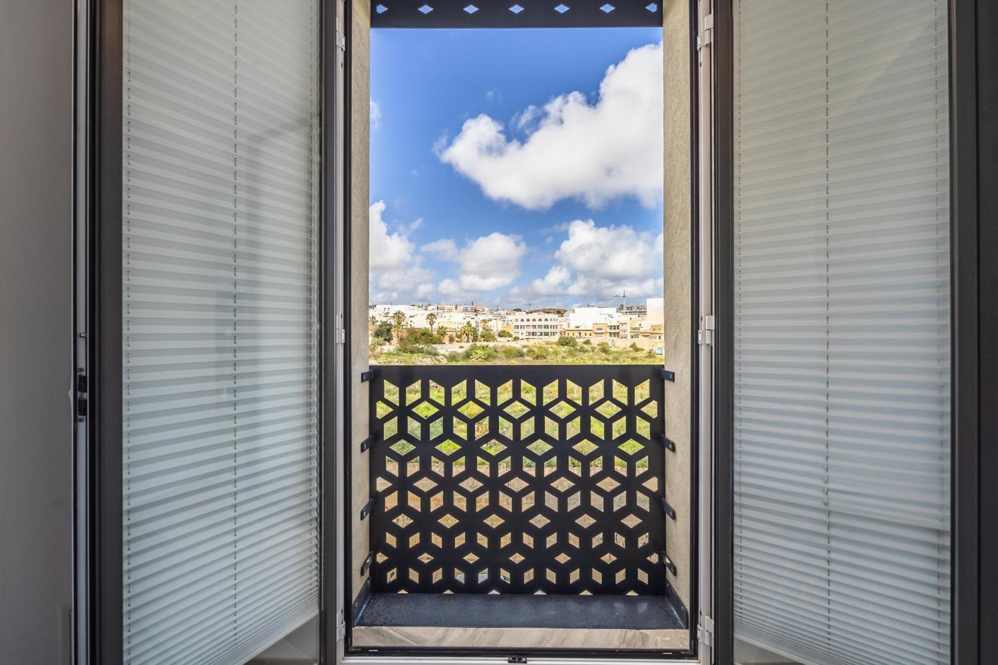 Brand New Elegantly Furnished In Gzira