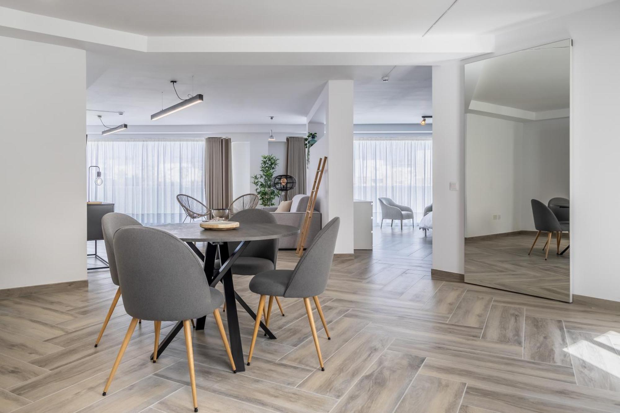 Brand New Elegantly Furnished In Apartment Gzira